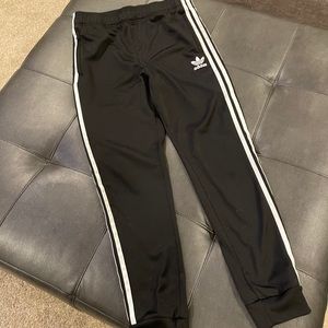 Adidas boys sweatpants sz L (13-14 years)